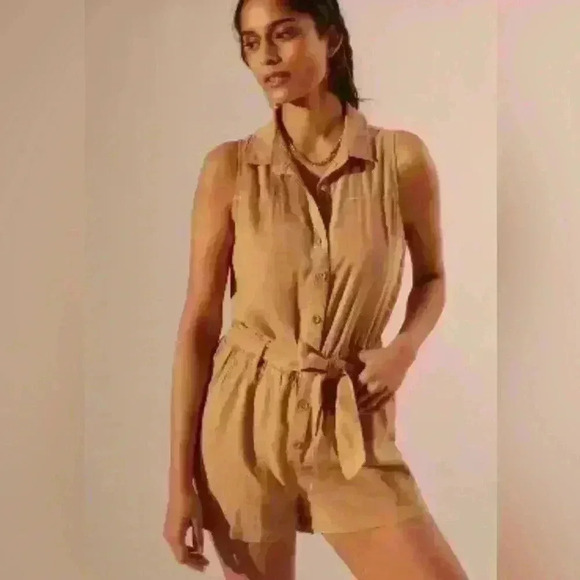 COPY - NWT Anthropologie Cloth and Stone utility romper - Picture 4 of 11